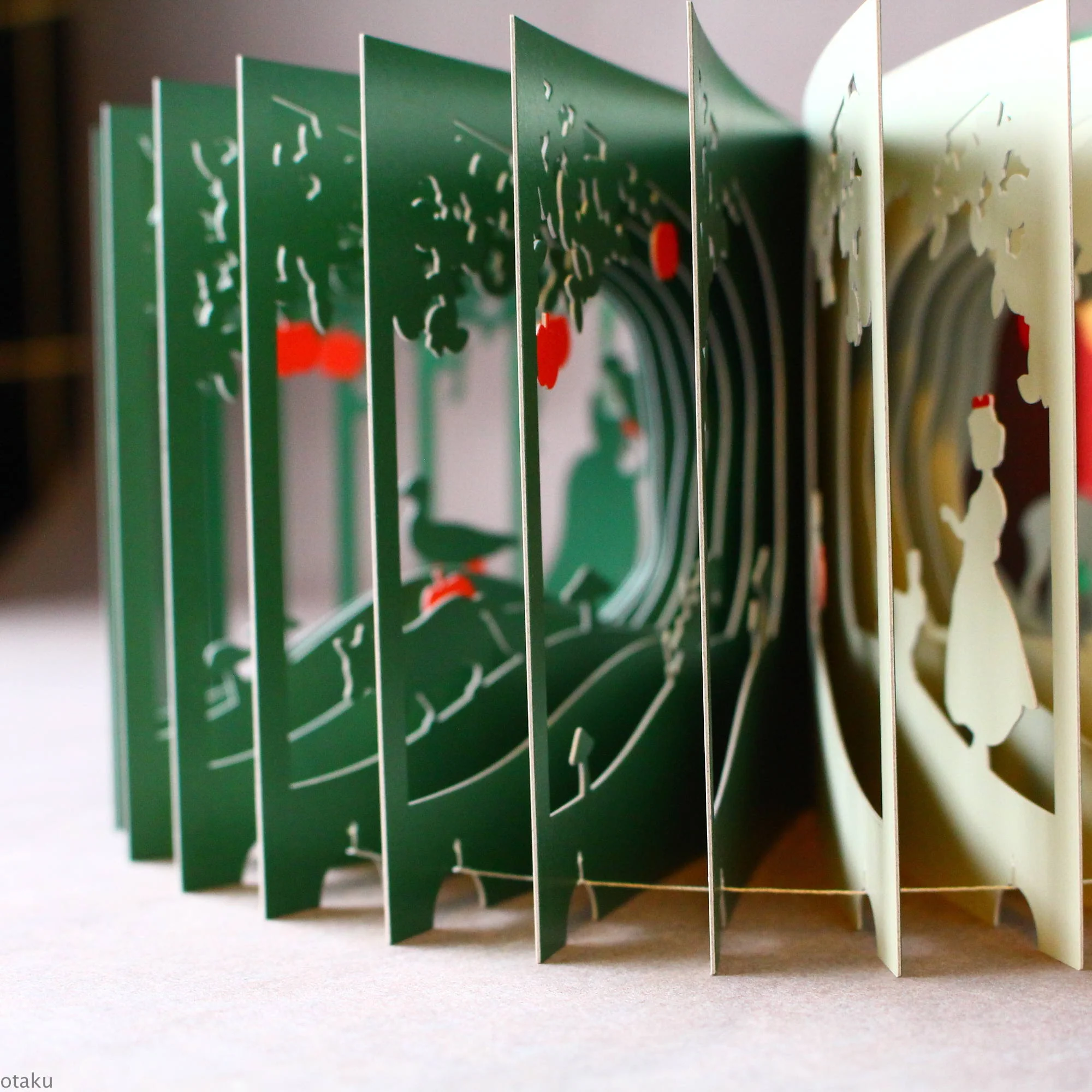 360° Degree BOOK - Snow White - Image 2