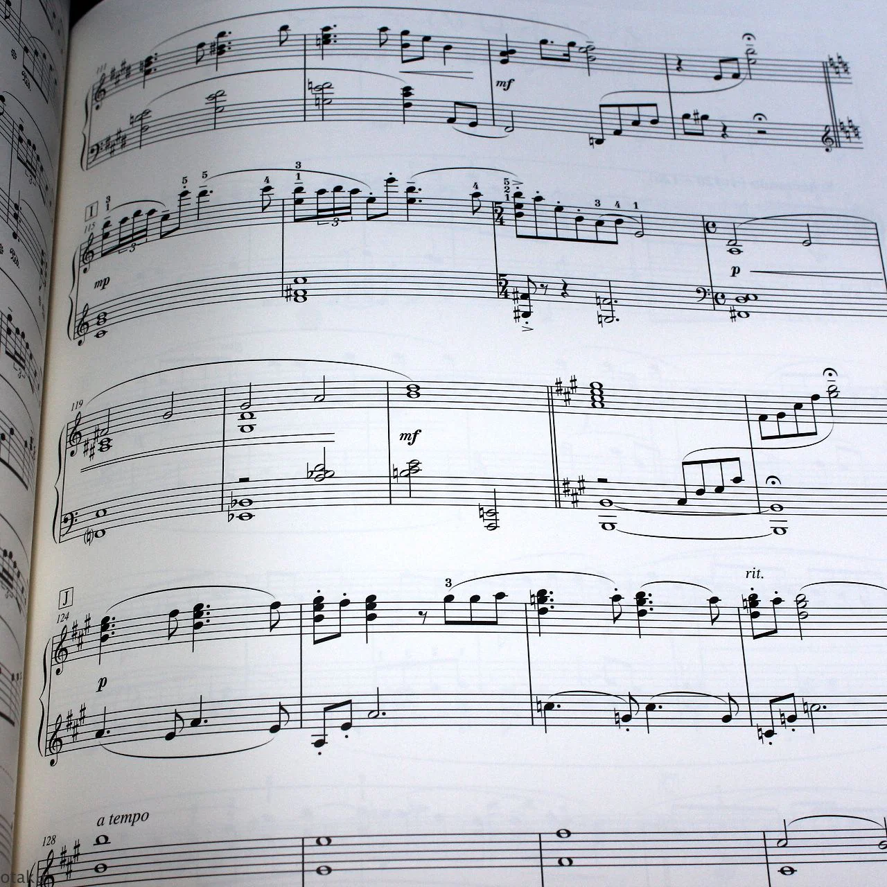 Final Fantasy VII~XIII Piano Collections Best - Score Book - Image 4