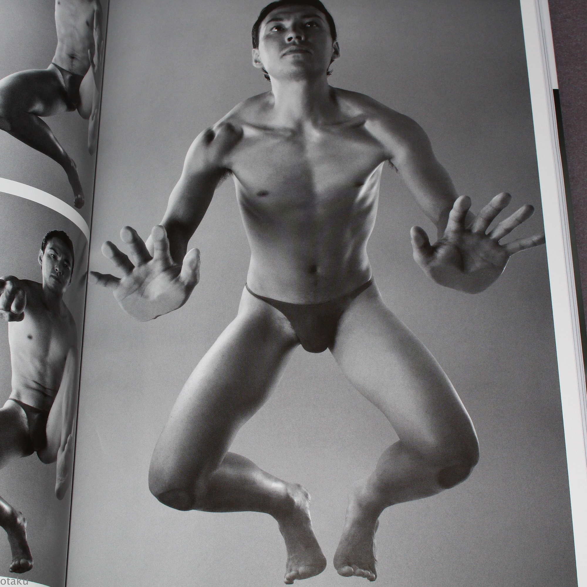Hyper Angle 2 - Shape of Men - Photo Reference - Image 2
